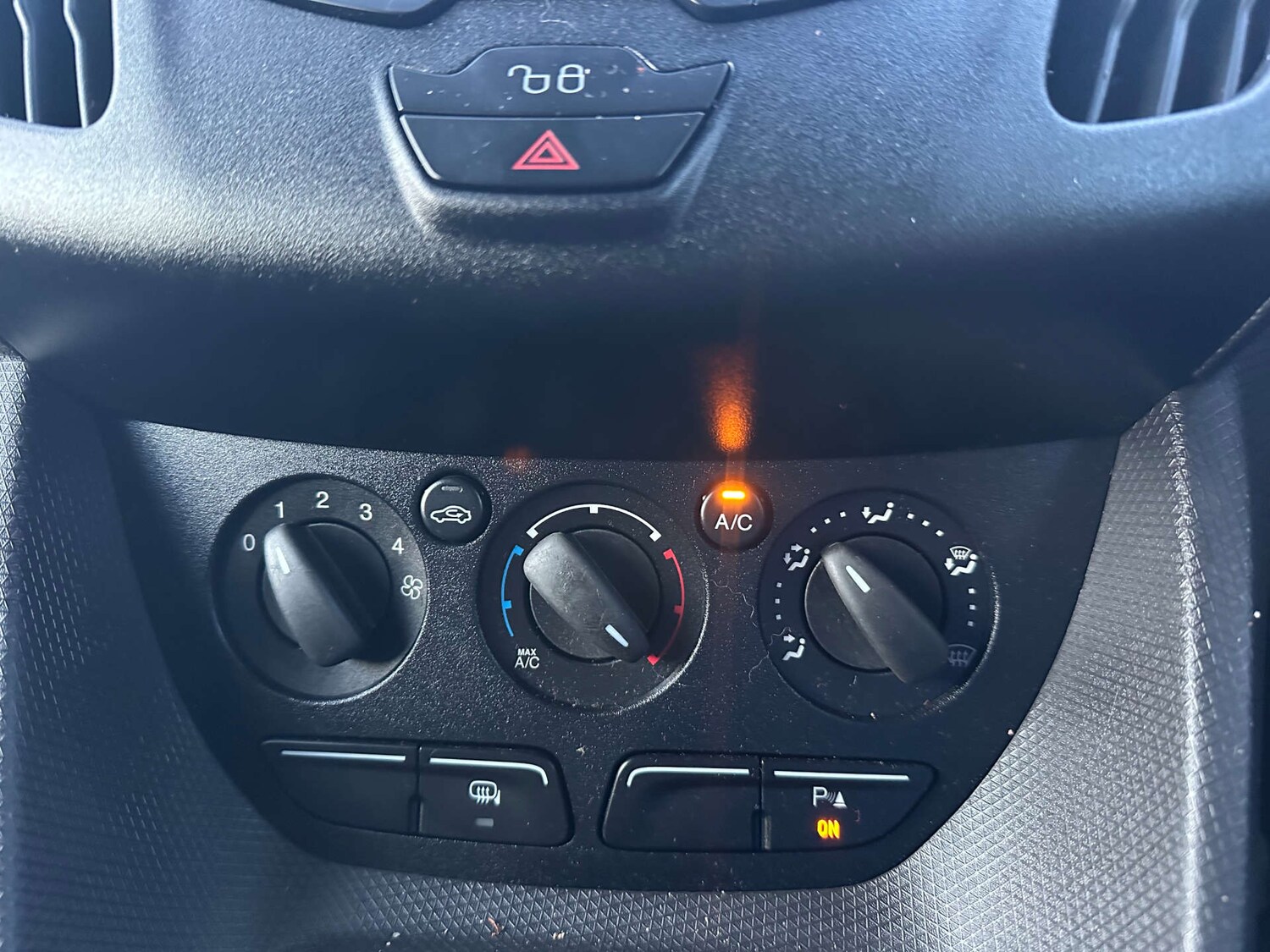 Used Ford Transit Connect 2017 for sale - 77745633: Photo 20