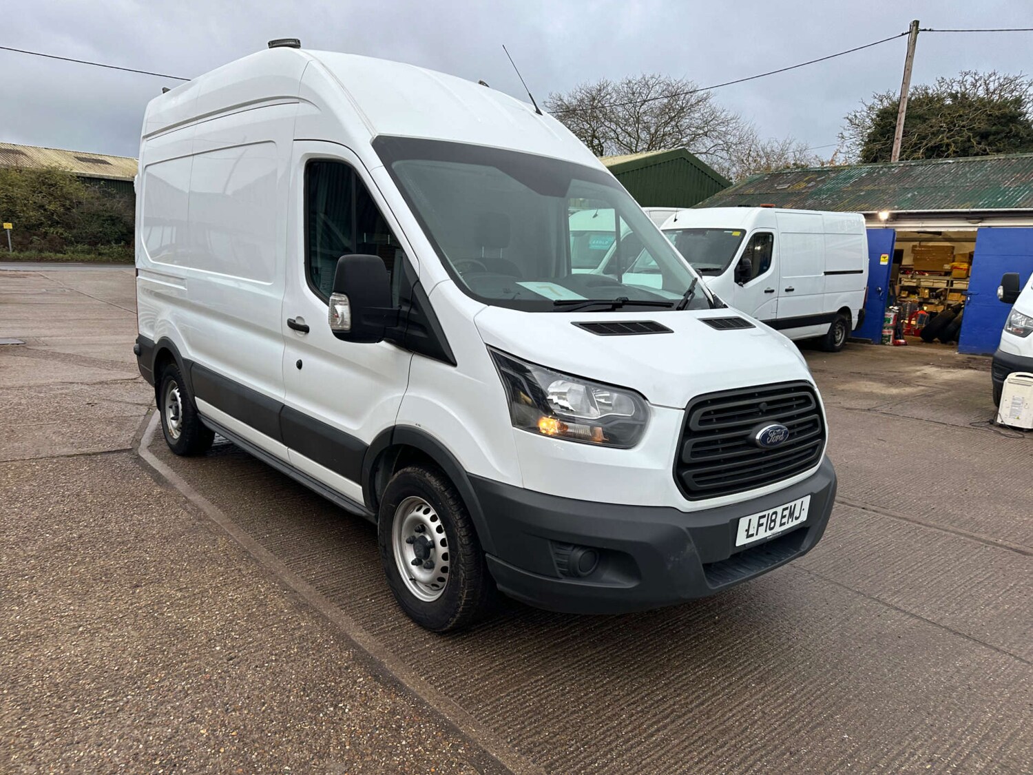 Used Ford Transit 2018 for sale - 76735839: Photo 3