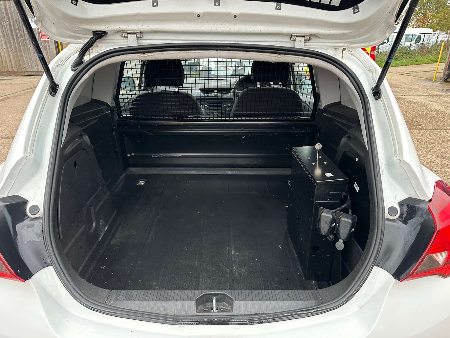 Used Vauxhall Corsa Van 2018 for sale - 76514273: Photo 9