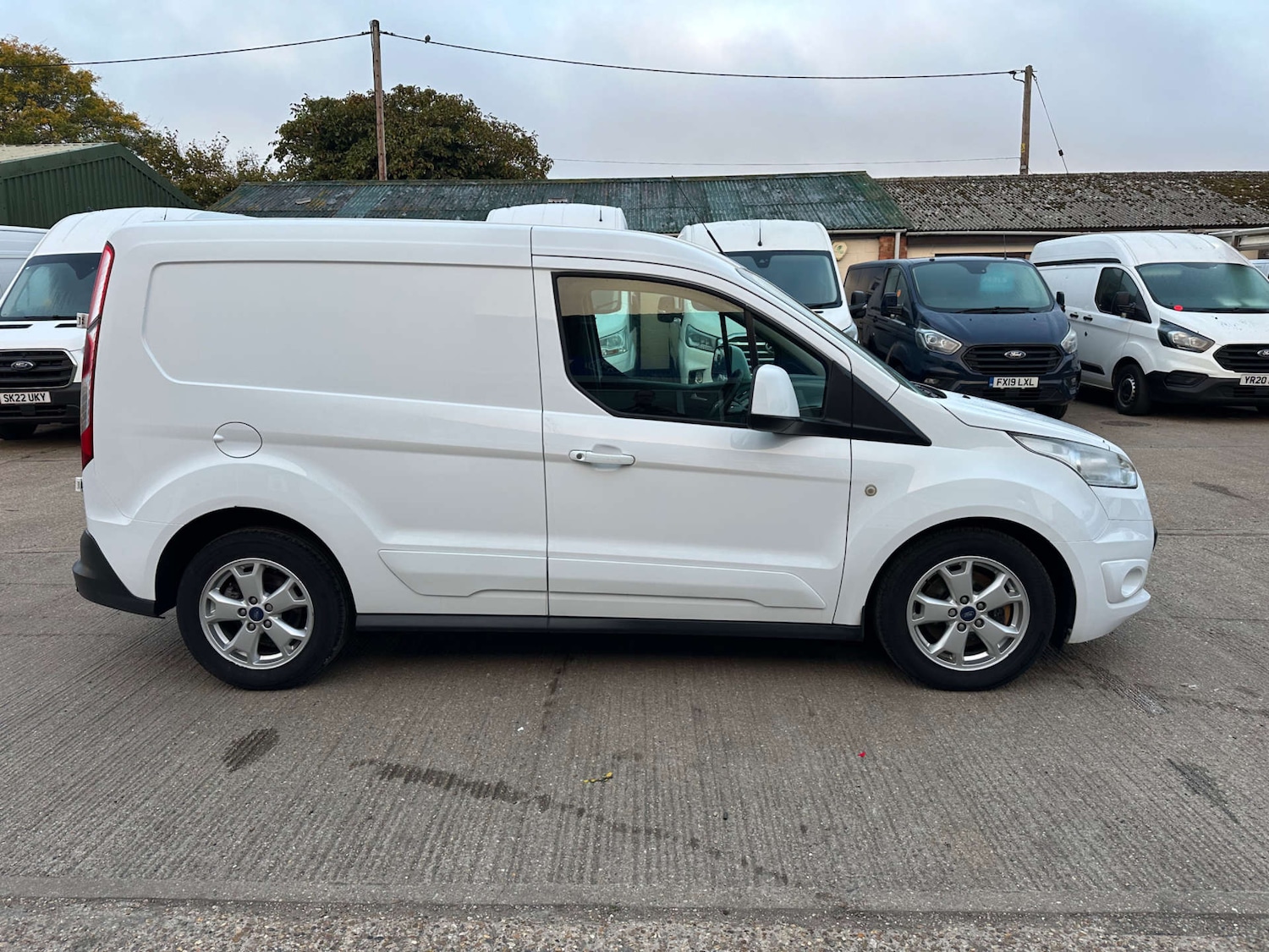 Used Ford Transit Connect 2018 for sale - 76363565: Photo 12