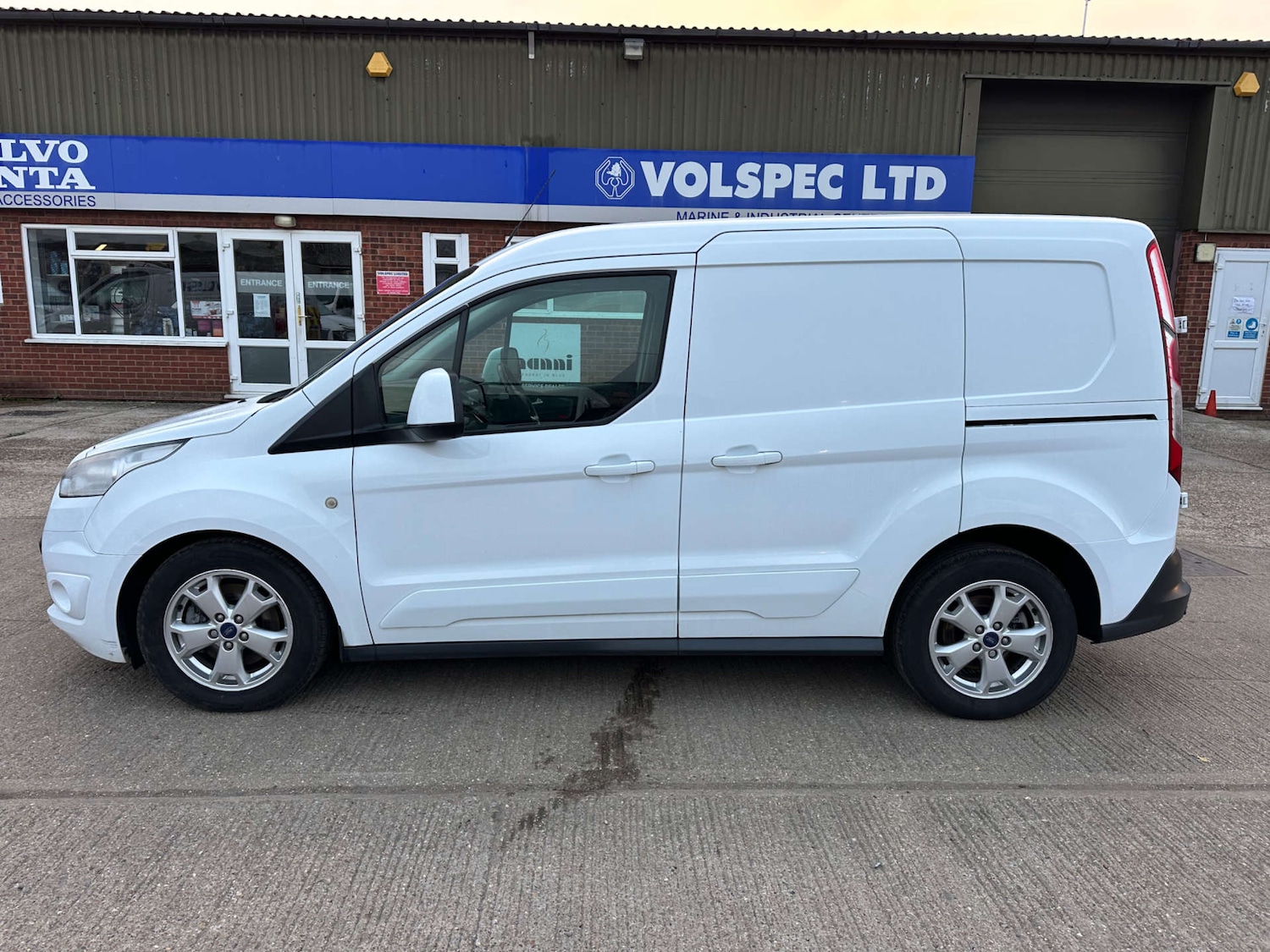 Used Ford Transit Connect 2018 for sale - 76363565: Photo 6