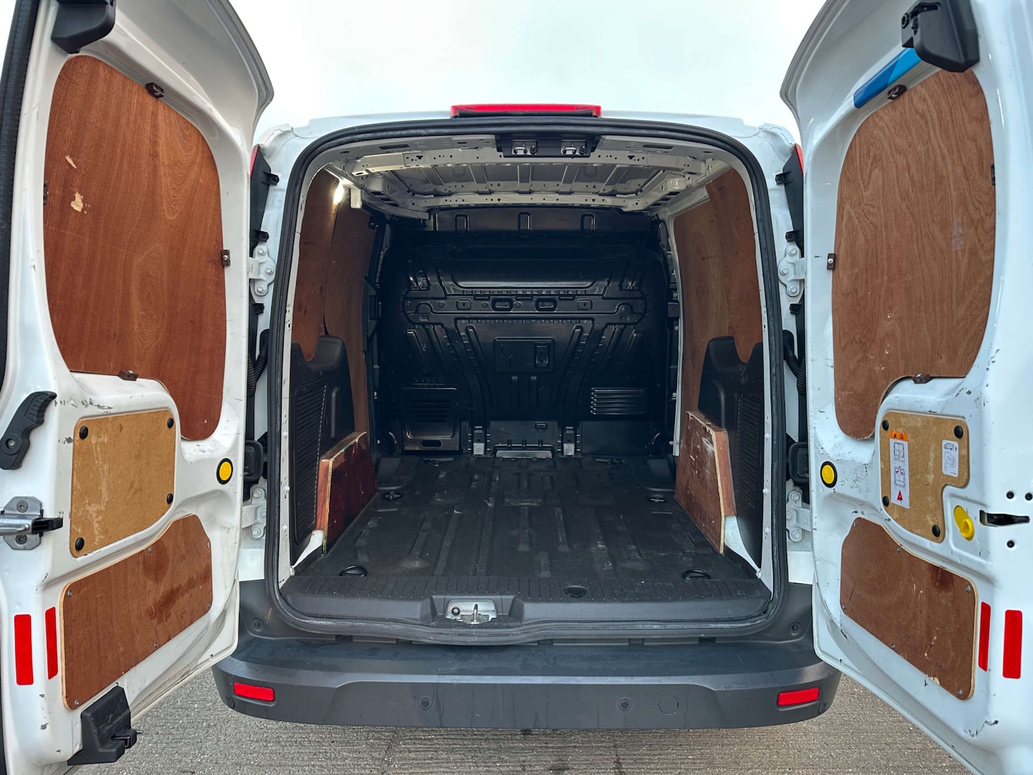 Used Ford Transit Connect 2018 for sale - 76363565: Photo 9