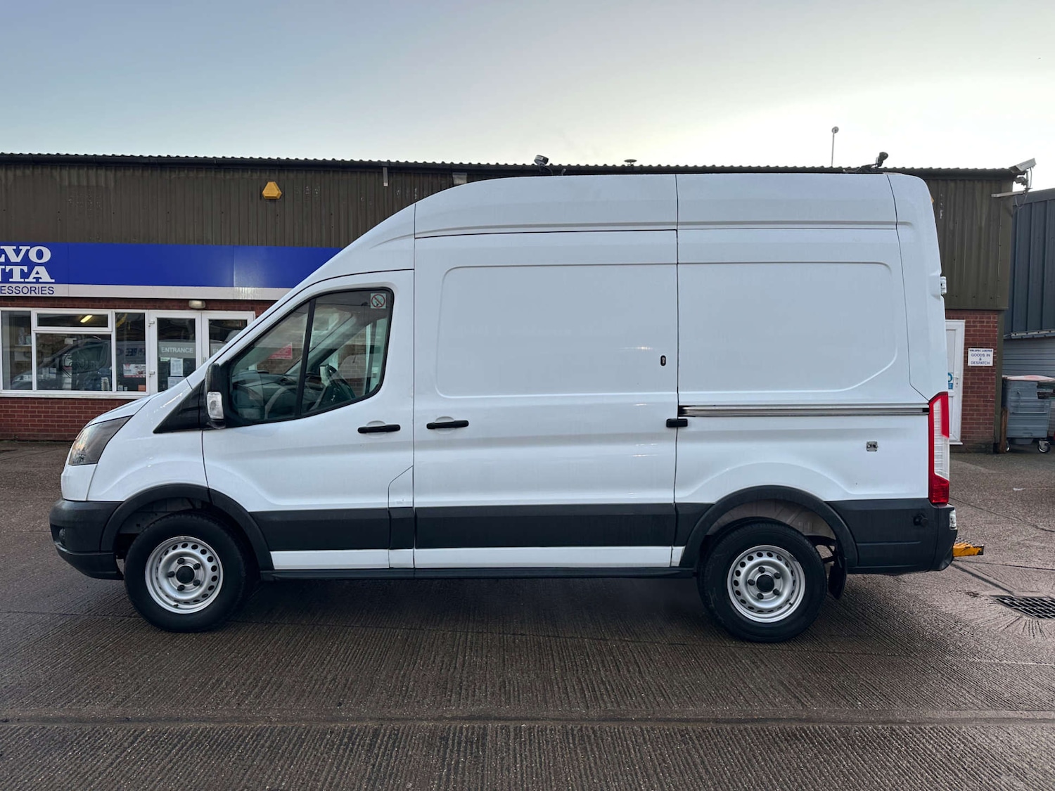 Used Ford Transit 2018 for sale - 76830054: Photo 6