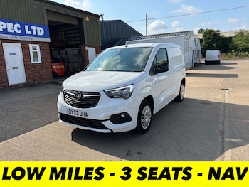 Used Vauxhall Combo 2023 for sale - 75248440: Photo
