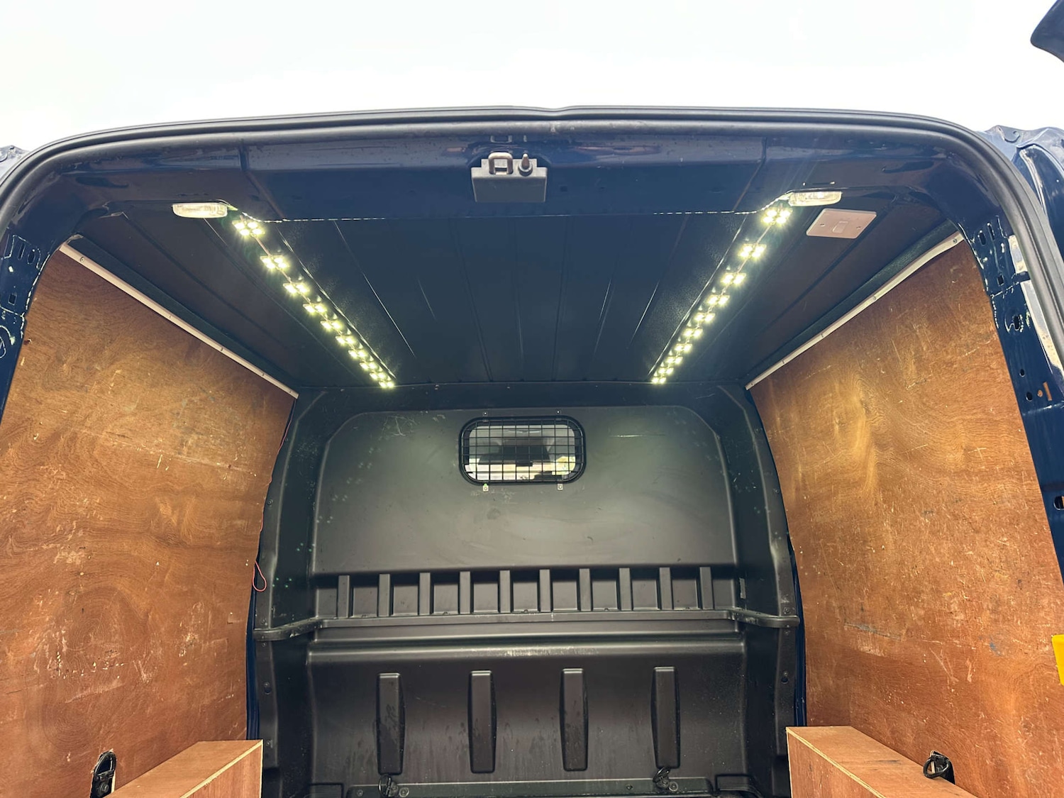 Used Ford Transit Custom 2020 for sale - 76511121: Photo 10