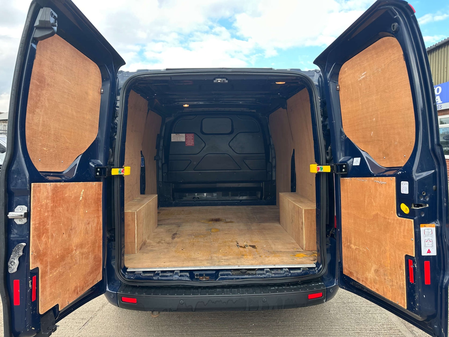 Used Ford Transit Custom 2019 for sale - 76096897: Photo 9