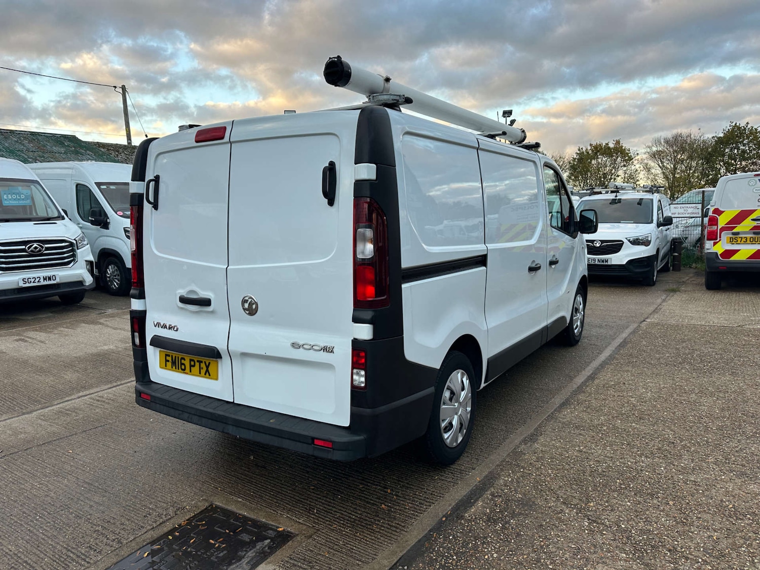 Used Vauxhall Vivaro 2016 for sale - 76431132: Photo 11