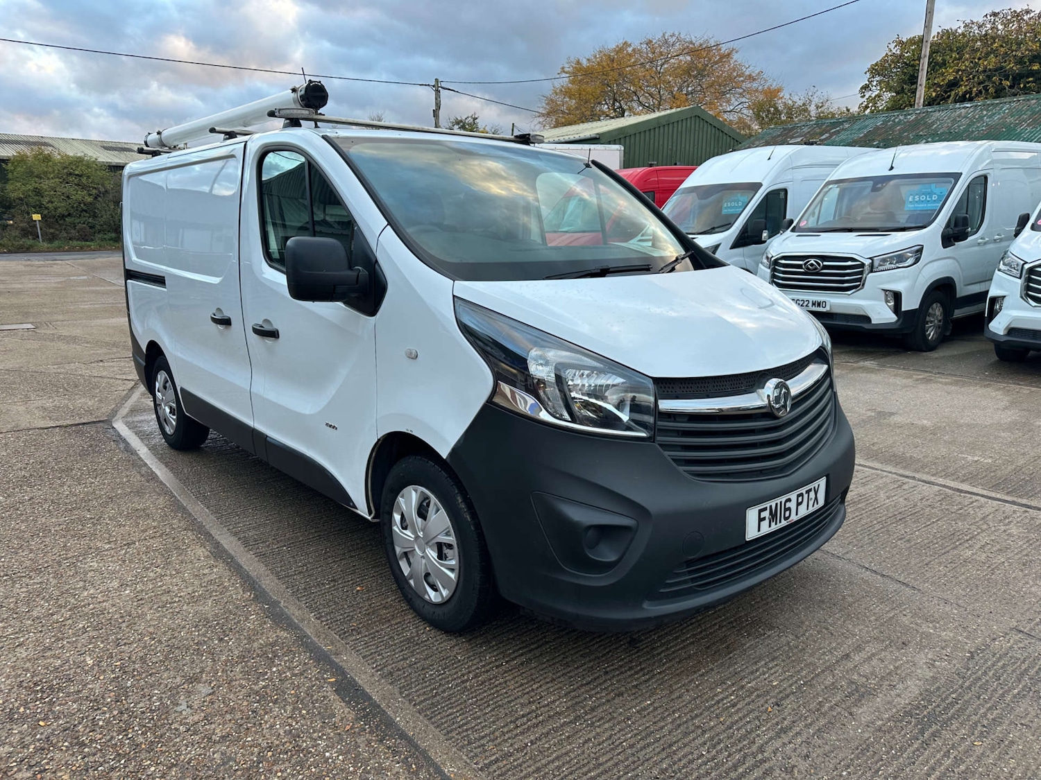 Used Vauxhall Vivaro 2016 for sale - 76431132: Photo 3