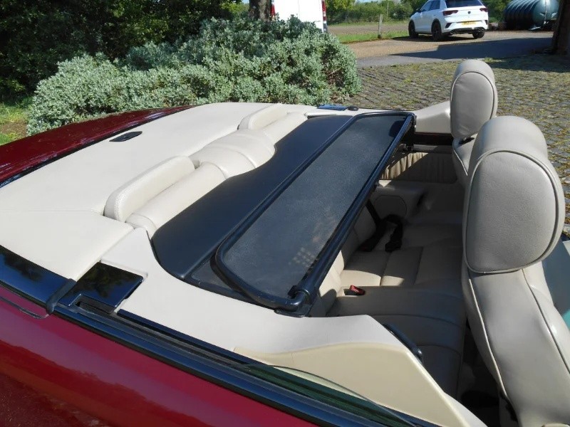 Used Mercedes-Benz E Class 1994 for sale - 76120243: Photo 23