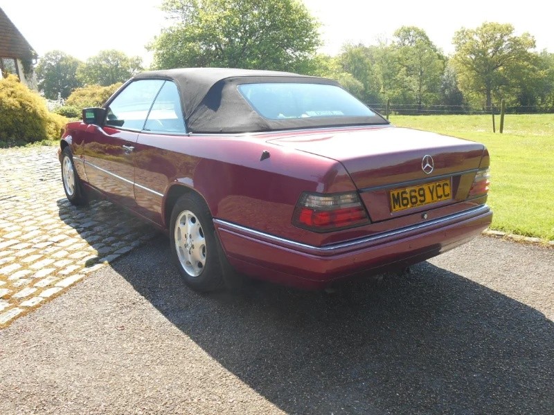 Used Mercedes-Benz E Class 1994 for sale - 76120243: Photo 26