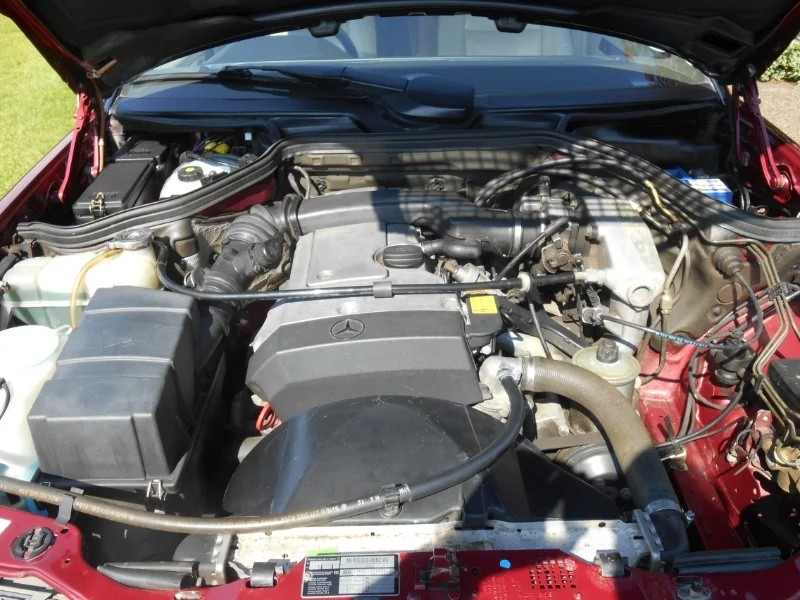 Used Mercedes-Benz E Class 1994 for sale - 76120243: Photo 29