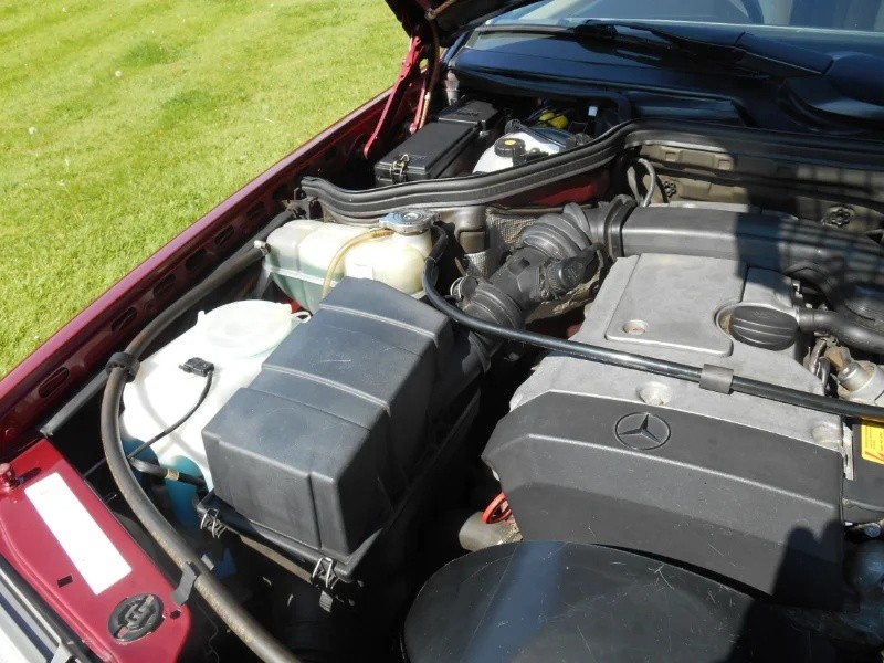 Used Mercedes-Benz E Class 1994 for sale - 76120243: Photo 33