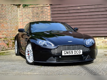 Used Aston Martin Vantage 2009 for sale - 77546120: Photo