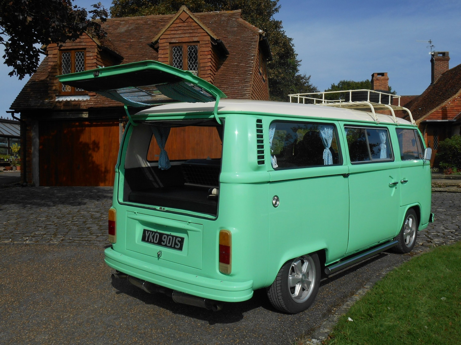 Vehicle 10