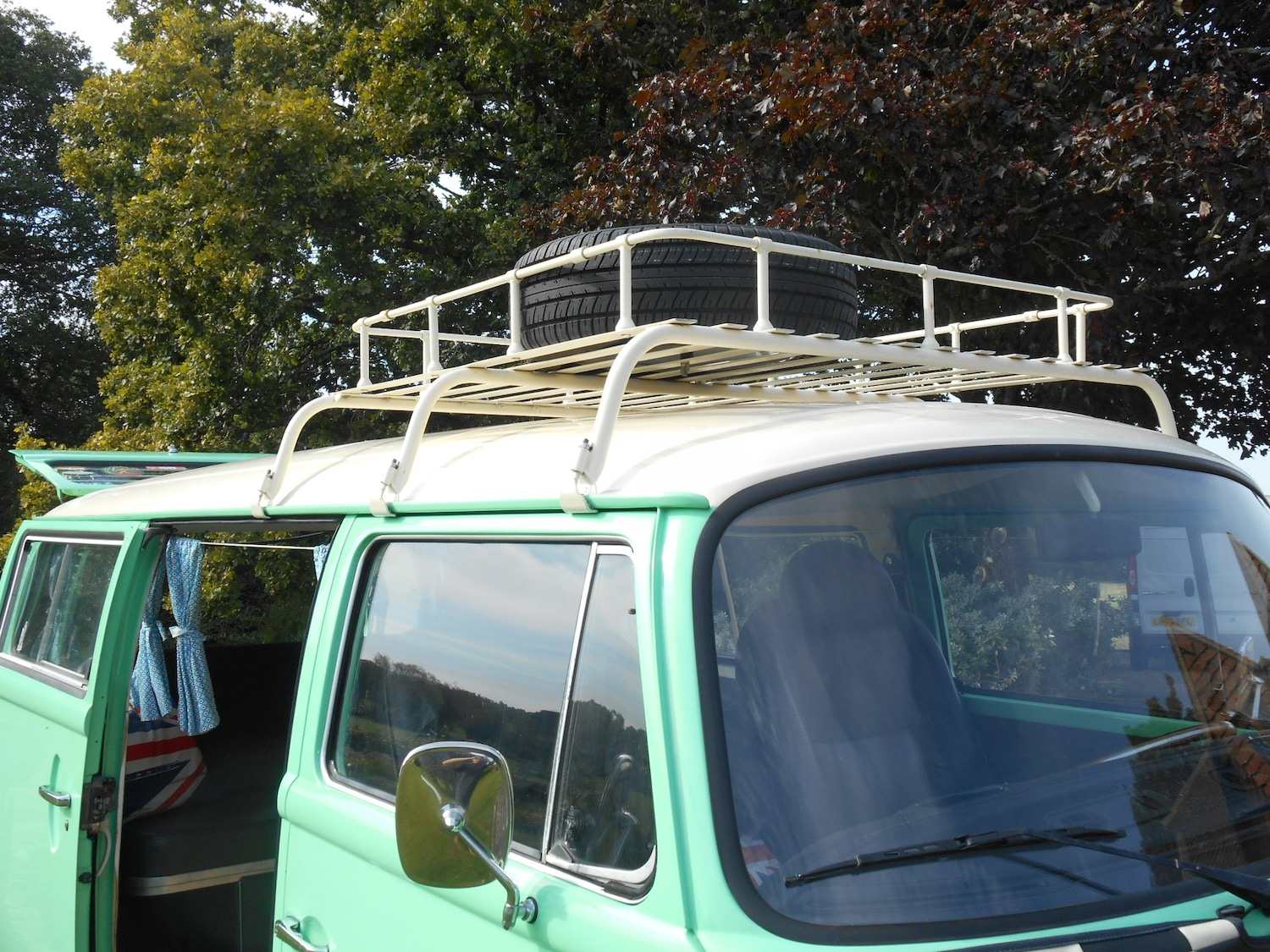 Vehicle 29