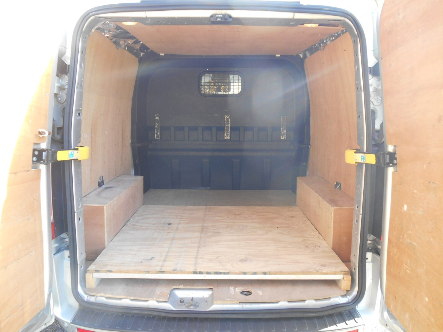 Used Ford Transit Custom 2017 for sale - 76391917: Photo 28