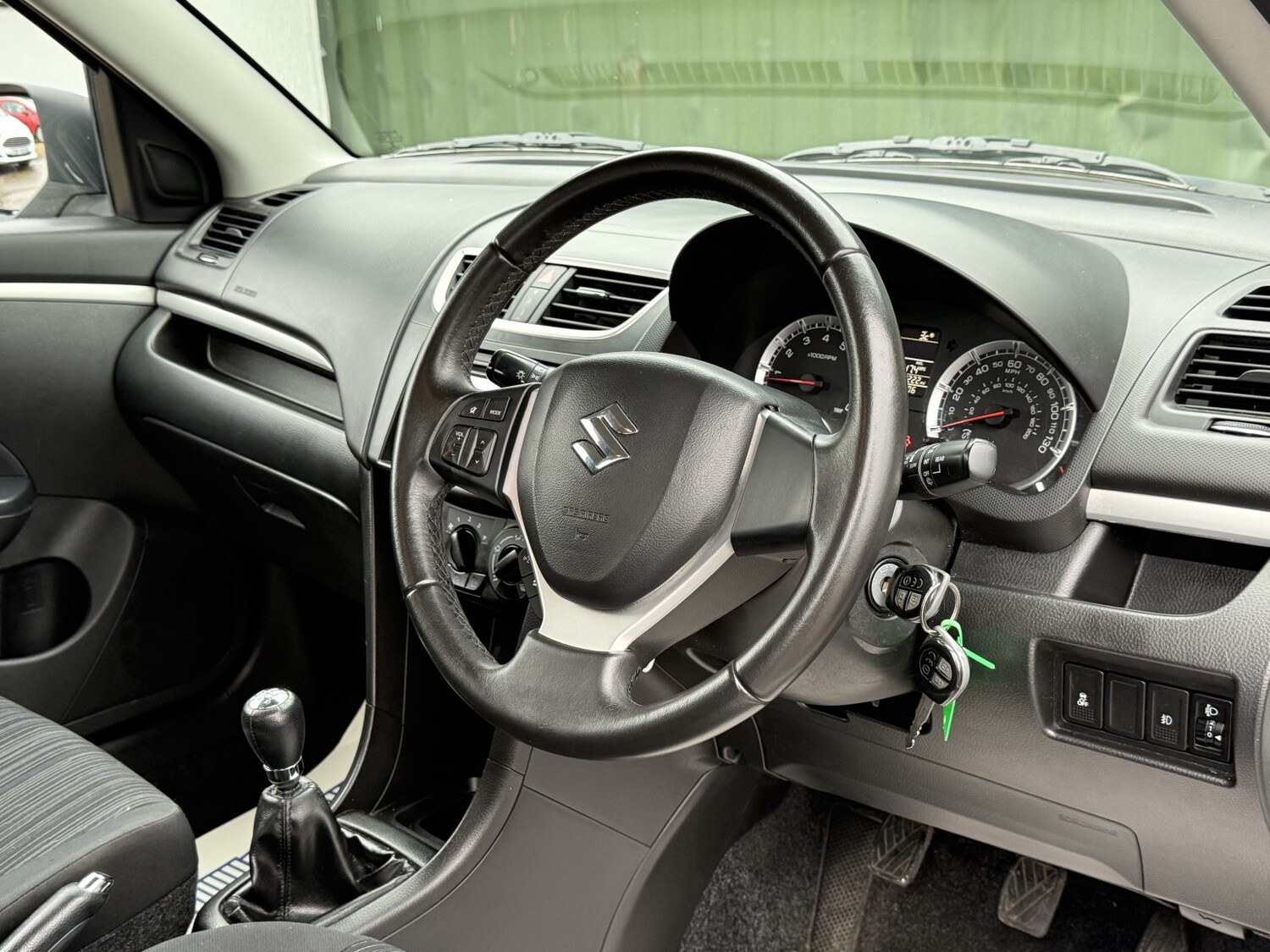 Used Suzuki Swift 2015 for sale - 77851386: Photo 20