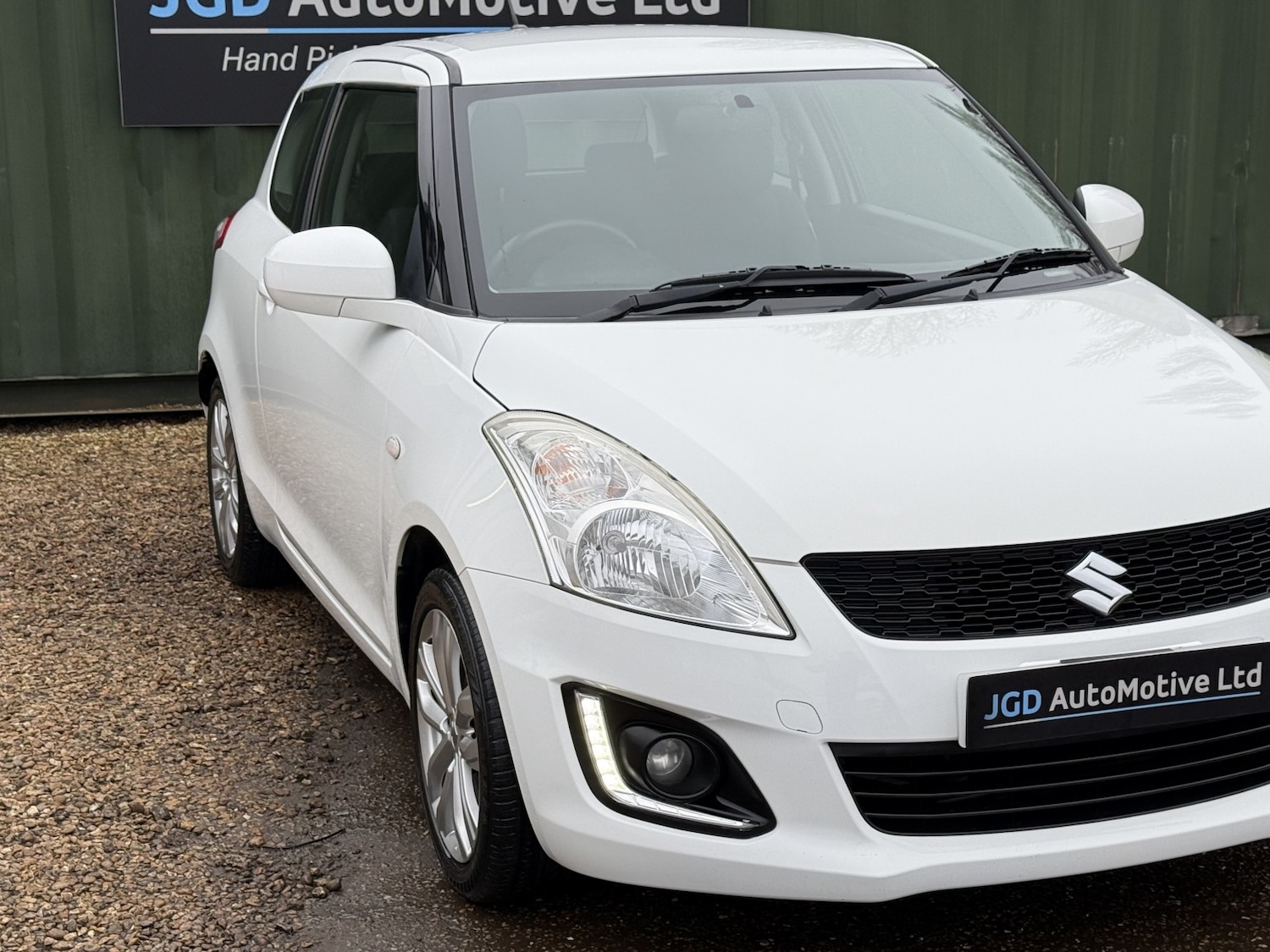 Used Suzuki Swift 2015 for sale - 77851386: Photo 5