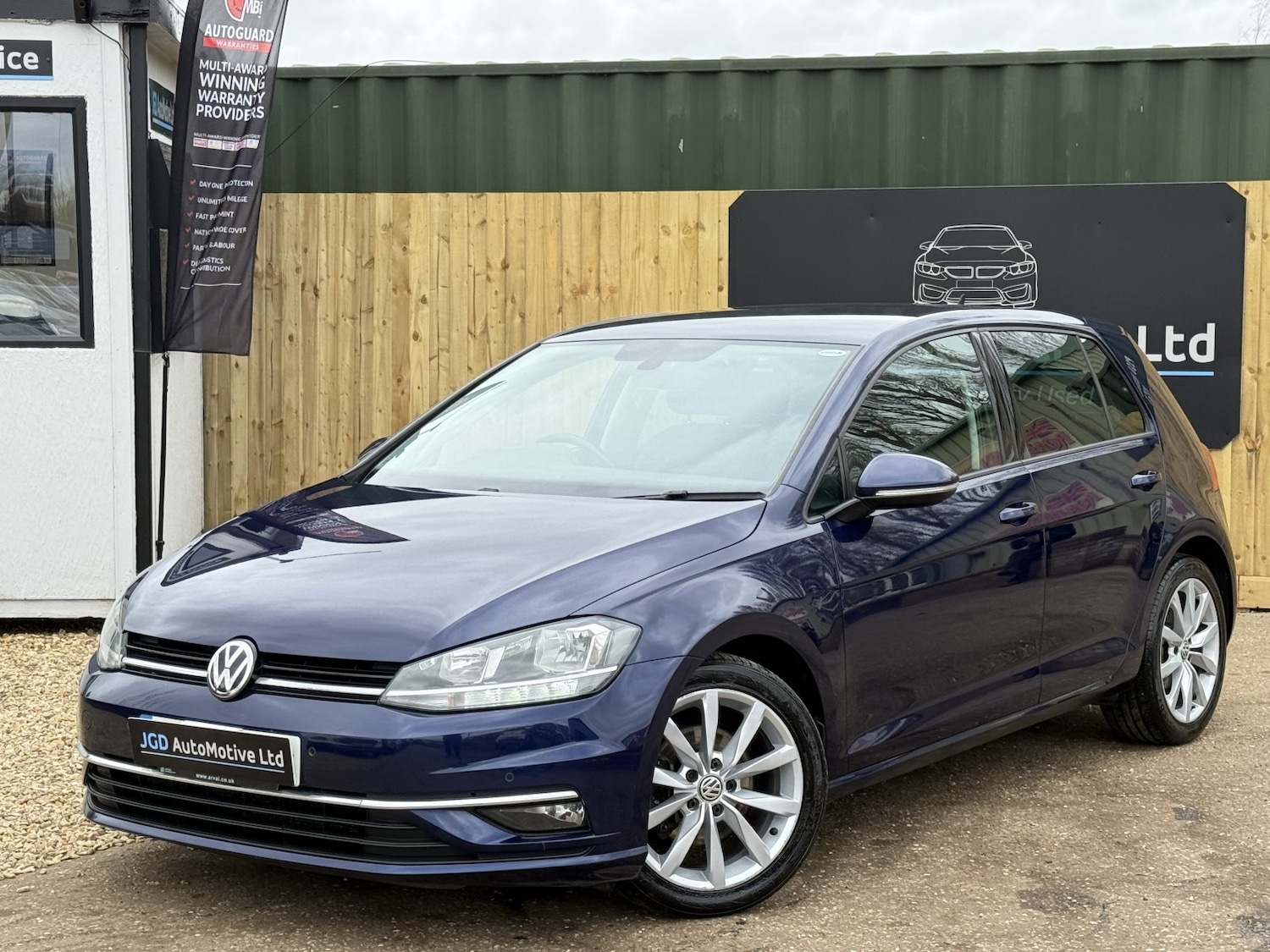 Used Volkswagen Golf 2018 for sale - 78011272: Photo 1