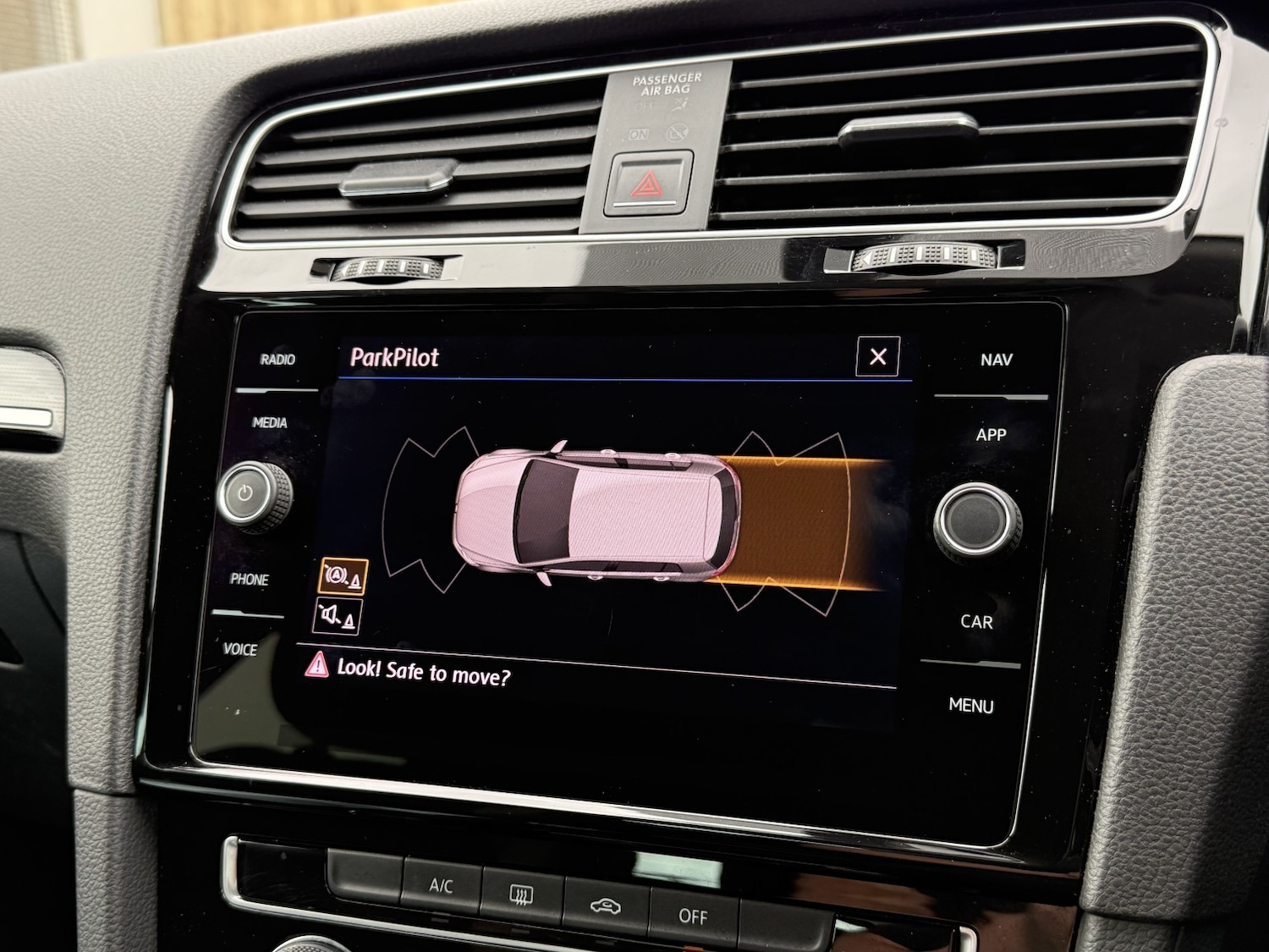 Used Volkswagen Golf 2018 for sale - 78011272: Photo 28