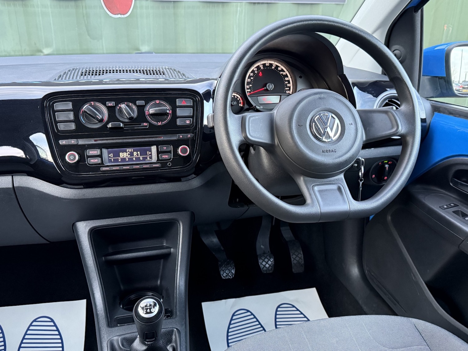 Used Volkswagen up! 2015 for sale - 77851303: Photo 20