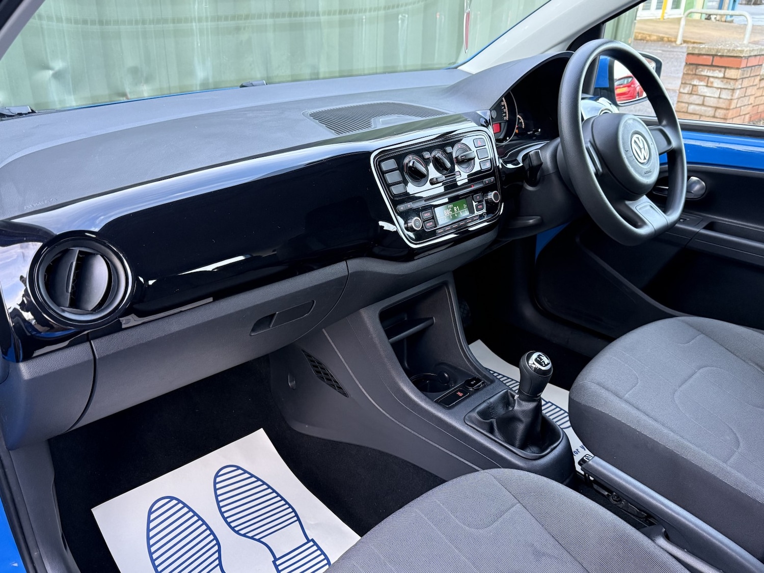 Used Volkswagen up! 2015 for sale - 77851303: Photo 22