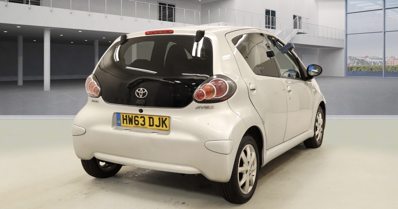 Used Toyota AYGO 2013 for sale - 77906559: Photo 3