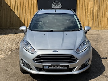 Used Ford Fiesta 2015 for sale - 78469700: Photo