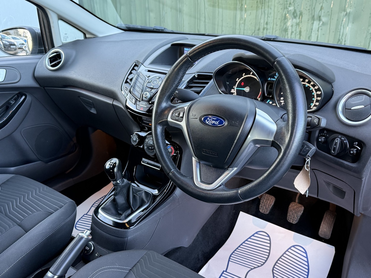 Used Ford Fiesta 2015 for sale - 77851402: Photo 17