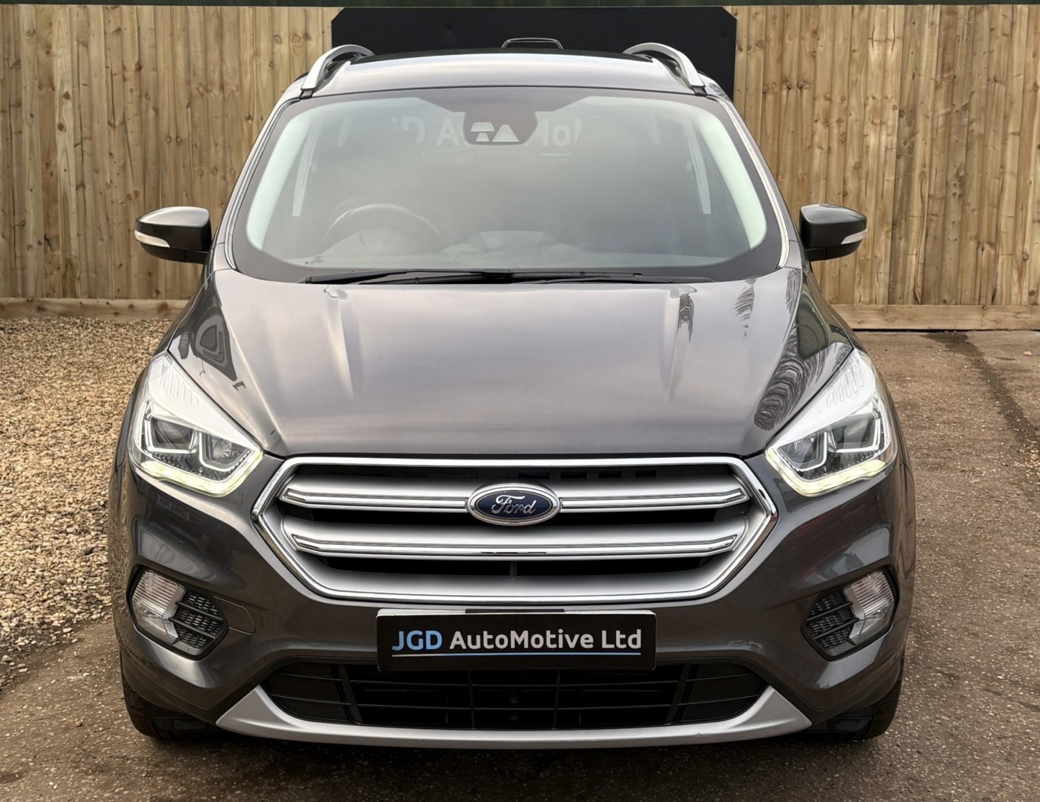 Used Ford Kuga 2017 for sale - 77851232: Photo 2