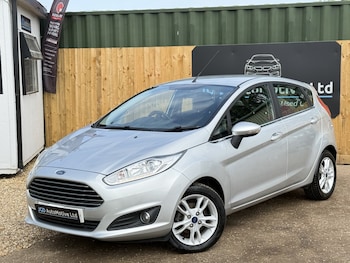 Used Ford Fiesta 2015 for sale - 78900086: Photo