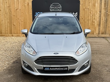 Used Ford Fiesta 2015 for sale - 78900086: Photo