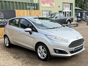 Used Ford Fiesta 2015 for sale - 78900086: Photo