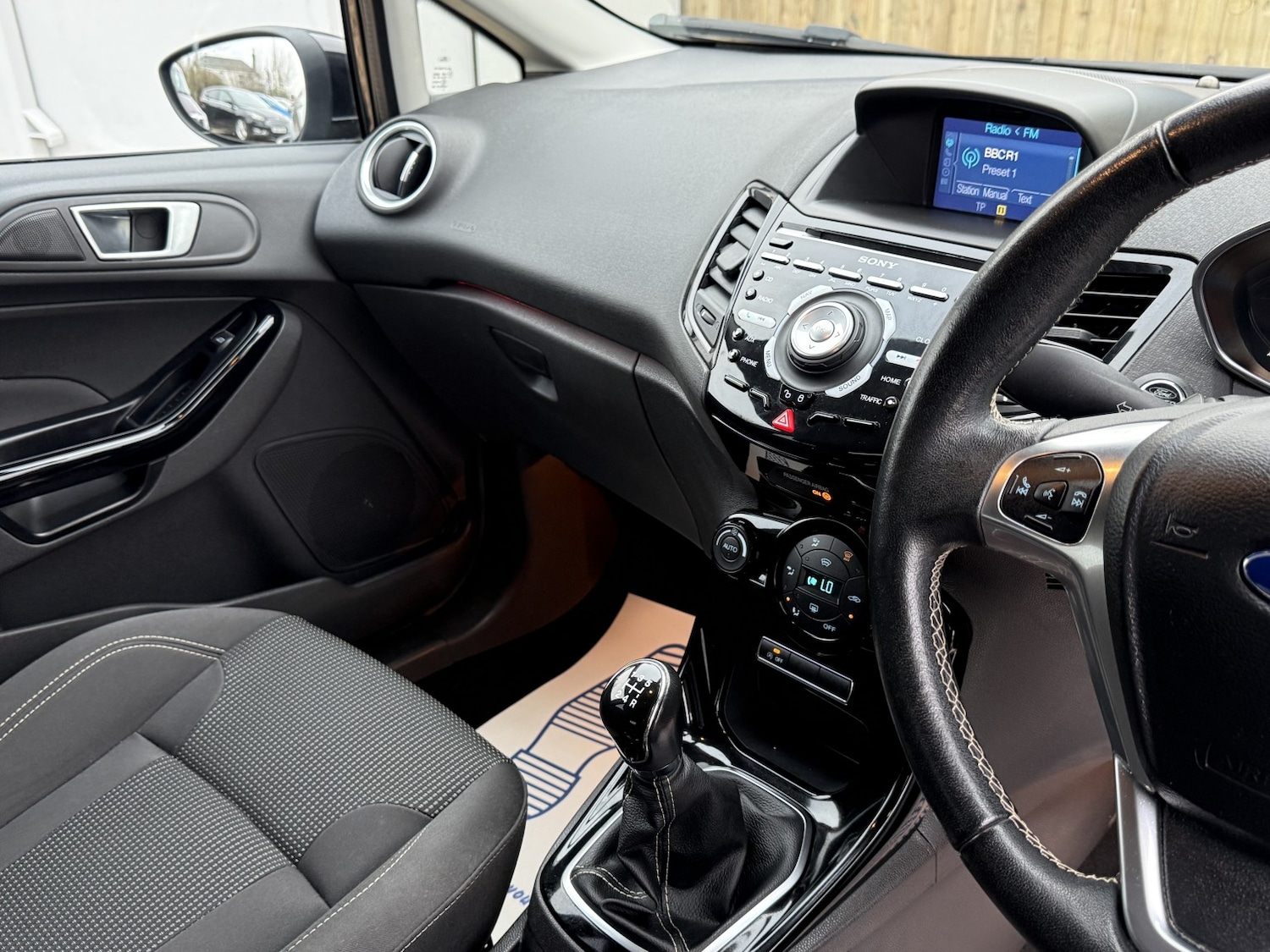 Used Ford Fiesta 2015 for sale - 77851457: Photo 21