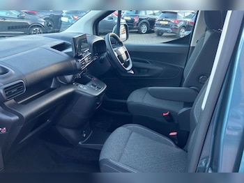 Used Vauxhall Combo Life Electric 2025 for sale - 76505310: Photo