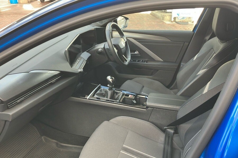 Used Vauxhall Astra 2024 for sale - 76566135: Photo 3