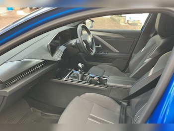 Used Vauxhall Astra 2024 for sale - 76566135: Photo