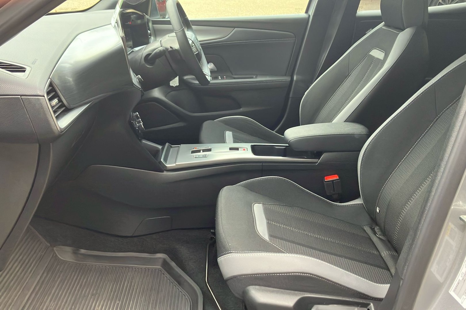 Used Vauxhall Mokka 2025 for sale - 76650906: Photo 3