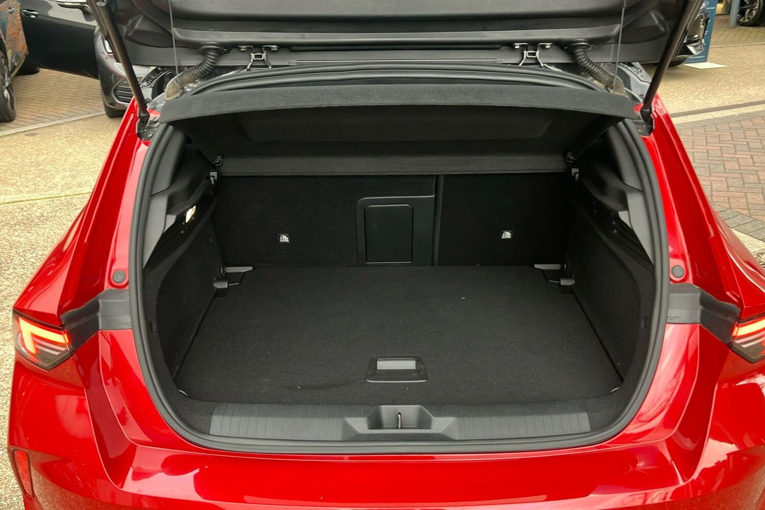 Used Vauxhall Astra 2024 for sale - 76919643: Photo 12