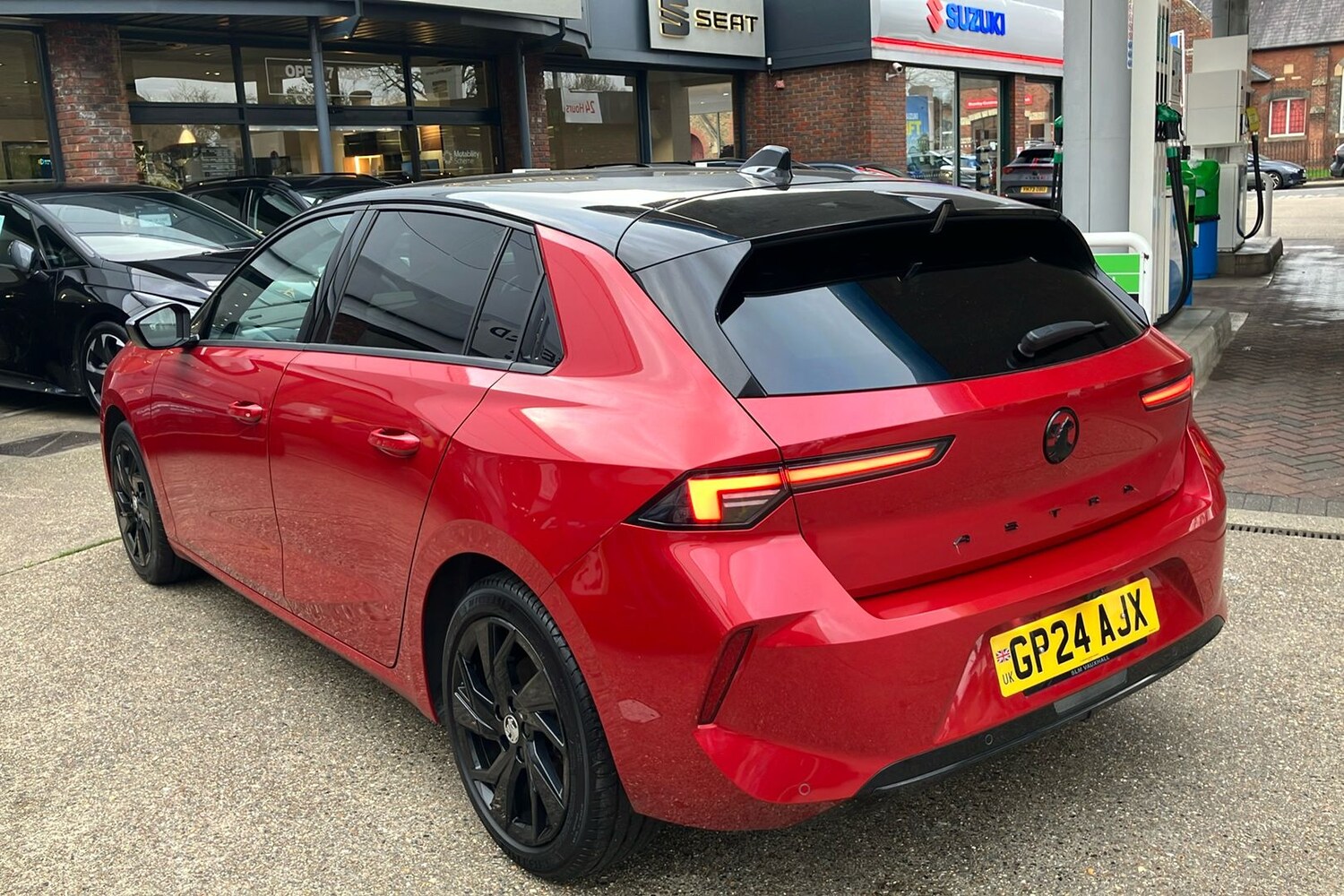 Used Vauxhall Astra 2024 for sale - 76919643: Photo 2