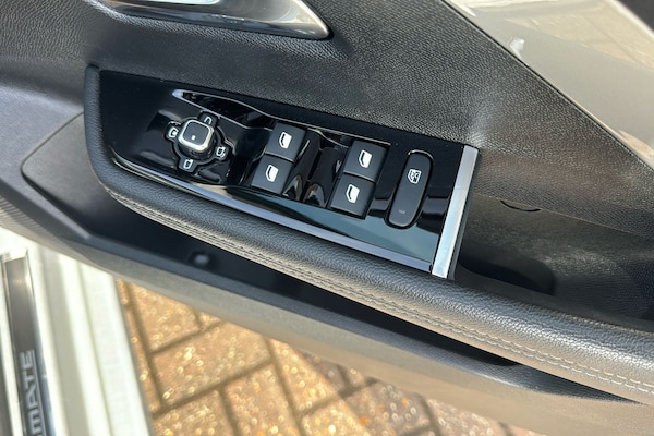 Used Vauxhall Astra 2024 for sale - 75598078: Photo 18