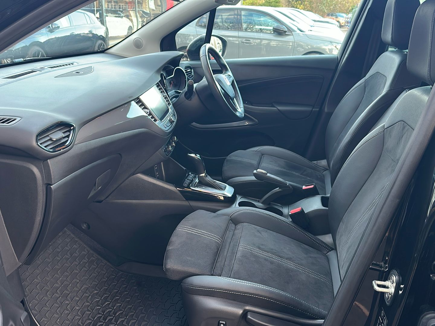 Used Vauxhall Crossland 2024 for sale - 77579422: Photo 3