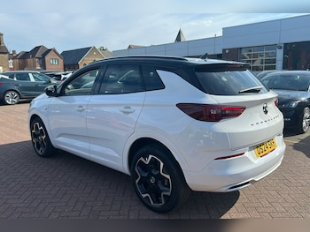Used Vauxhall Grandland 2024 for sale - 75412429: Photo