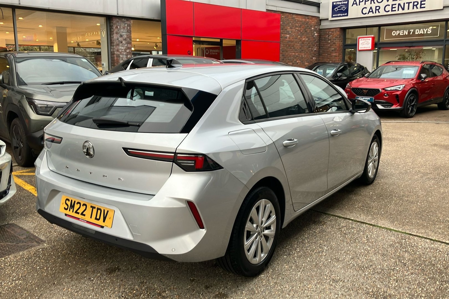 Used Vauxhall Astra 2022 for sale - 76510570: Photo 2