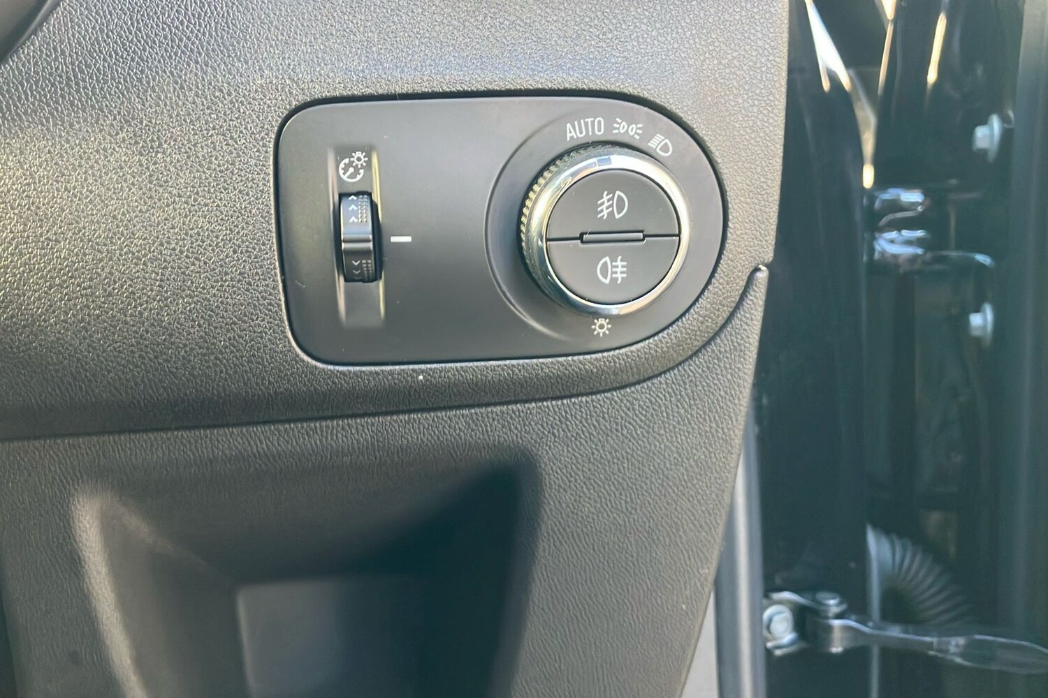 Used Vauxhall Crossland 2024 for sale - 76588081: Photo 21