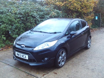 2012 (12) - 1.6 Zetec S 3dr Black 78k Miles Years MOT Warranty