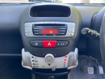 Used Peugeot 107 2013 for sale - 79334969: Photo