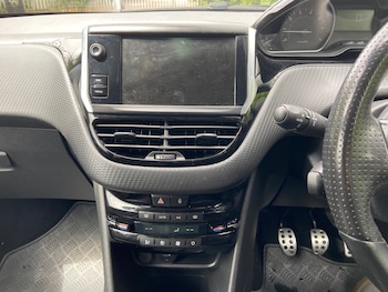Used Peugeot 208 2016 for sale - 78583891: Photo