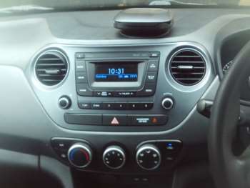 Used Hyundai i10 2017 for sale - 74334018: Photo