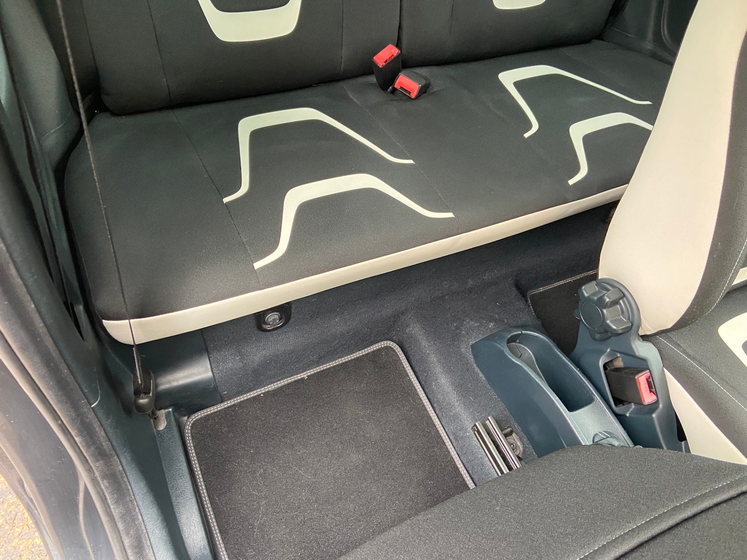 Used Ford Ka 2015 for sale - 77778888: Photo 14